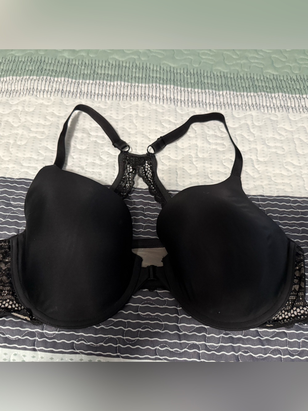 Victoria's Secret Black Lace Racerback T-Shirt Bra